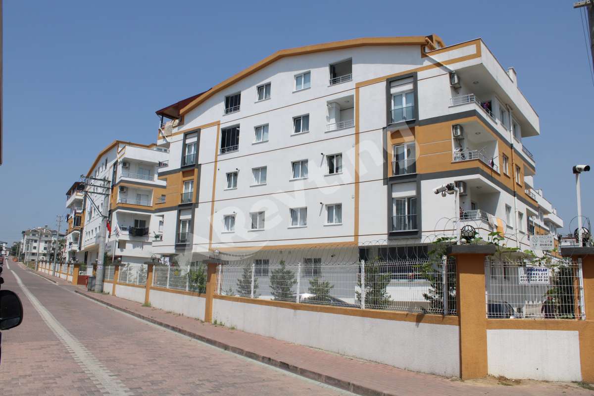 Darıca'da Bizimköy Evlerinde Ara Kat 2+1 Satılık Daire